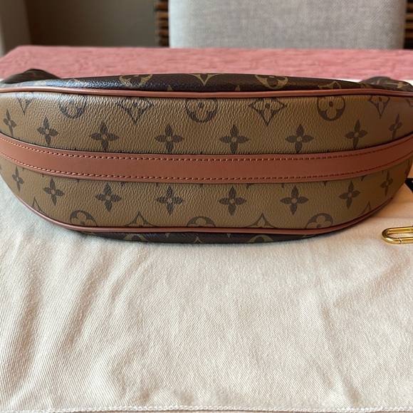 Louis Vuitton Hobo bag - Picture 6 of 10